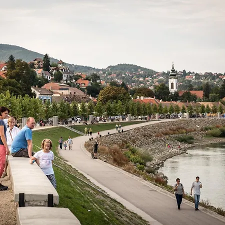 Pannónia * Szentendre